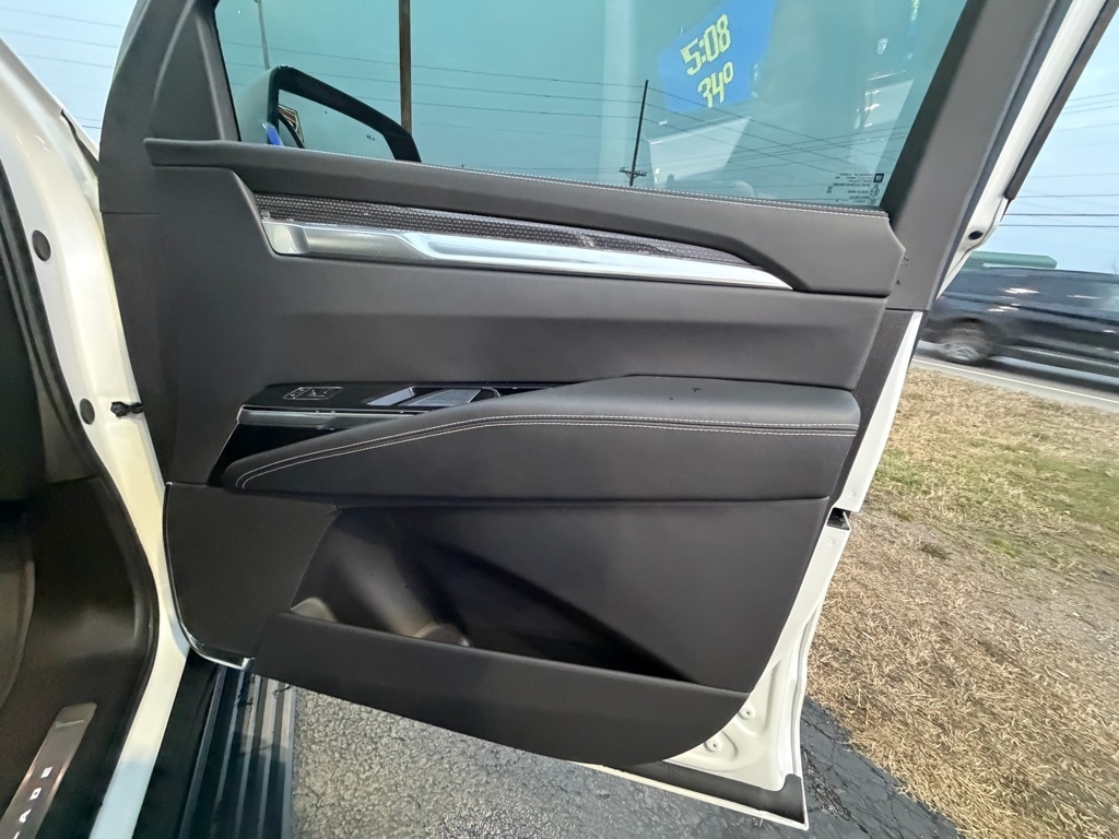 Cadillac Escalade ESV V 4WD 2025