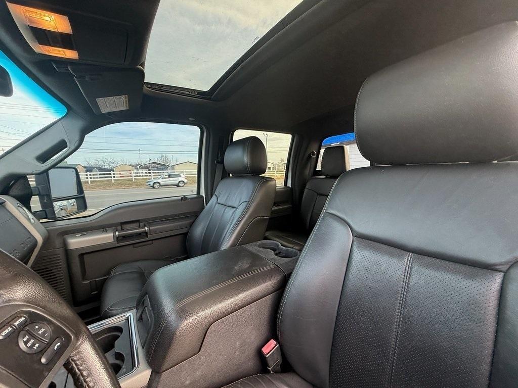 Ford F-250 SD Lariat Crew Cab 4WD 2012