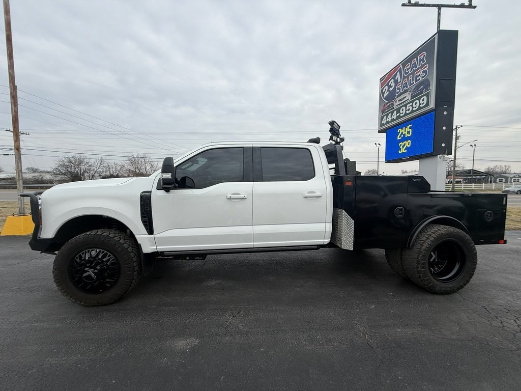 Ford F-350 SD Platinum Crew Cab Long Box 4WD DRW 2025