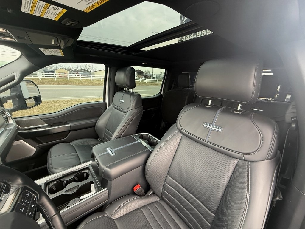 Ford F-350 SD Platinum Crew Cab Long Box 4WD DRW 2025