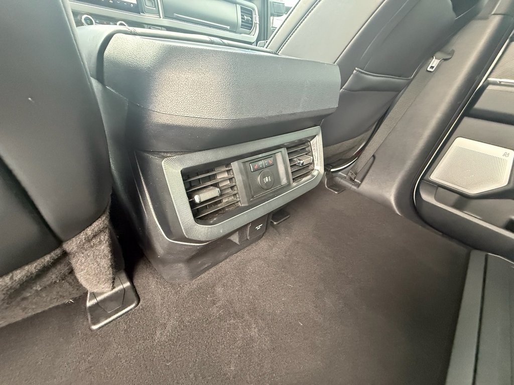 Ford F-350 SD Platinum Crew Cab Long Box 4WD DRW 2025