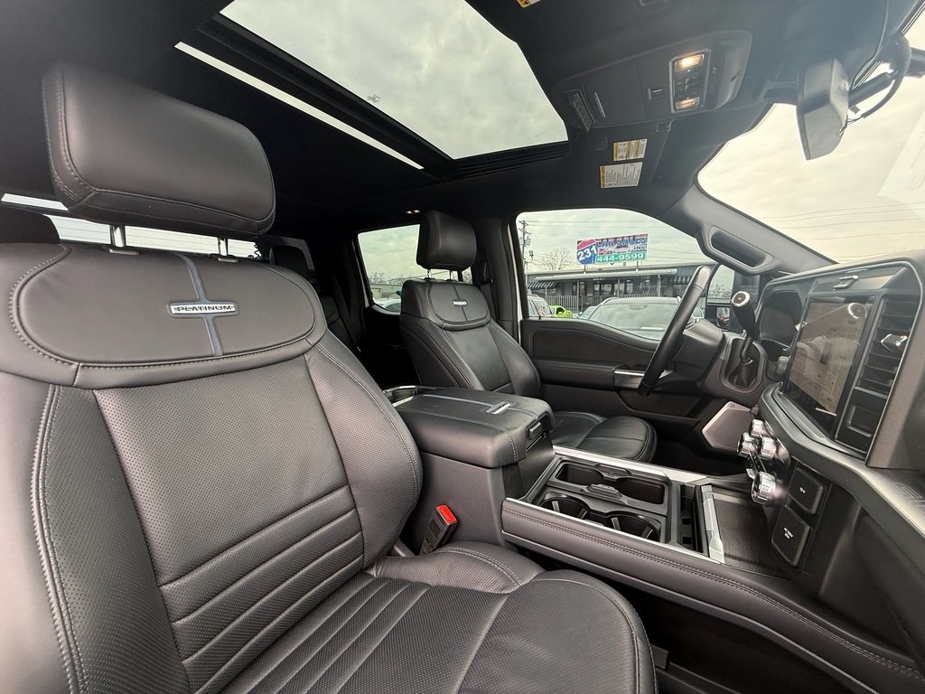 Ford F-350 SD Platinum Crew Cab Long Box 4WD DRW 2025