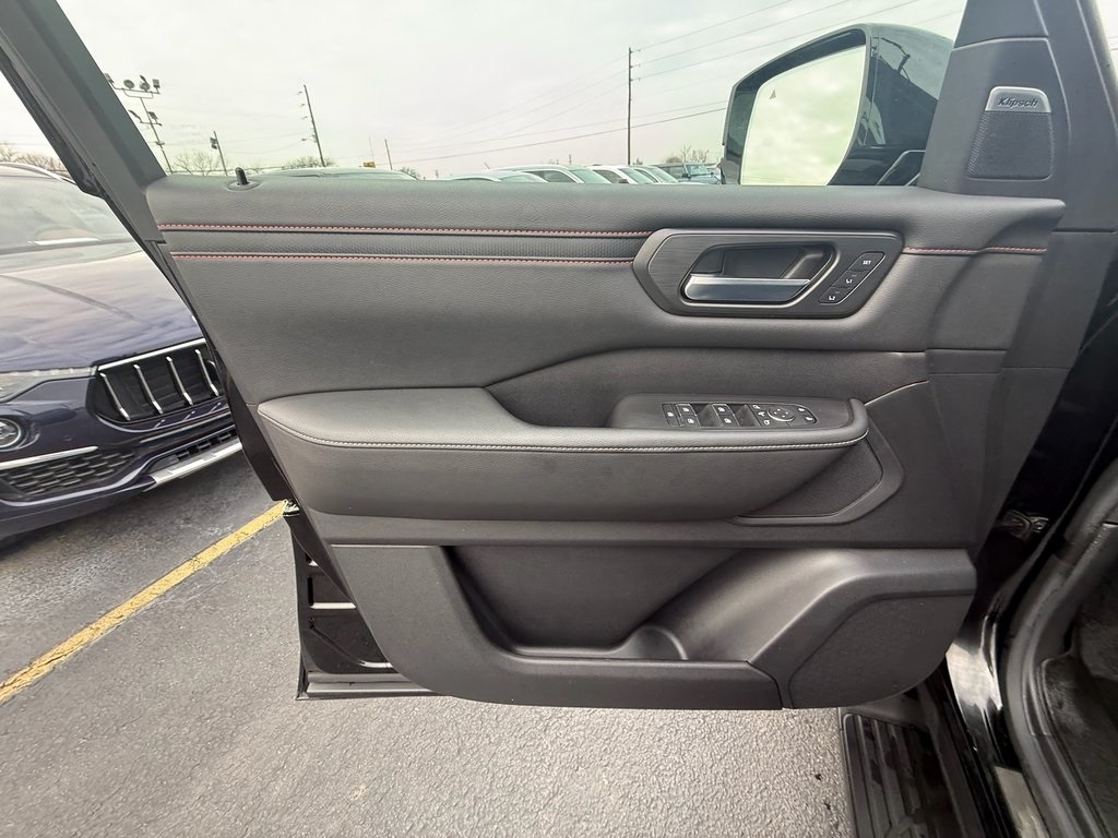 Nissan Armada PRO-4X 4WD 2025