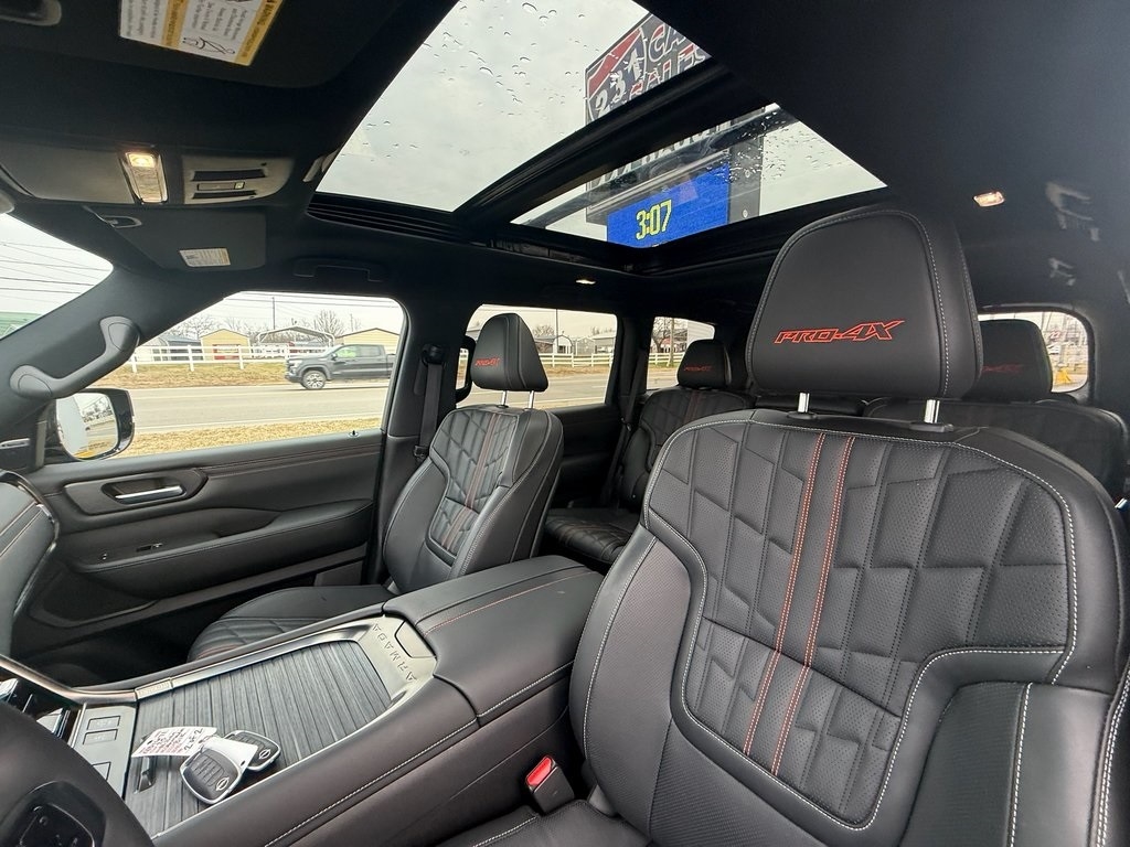 Nissan Armada PRO-4X 4WD 2025