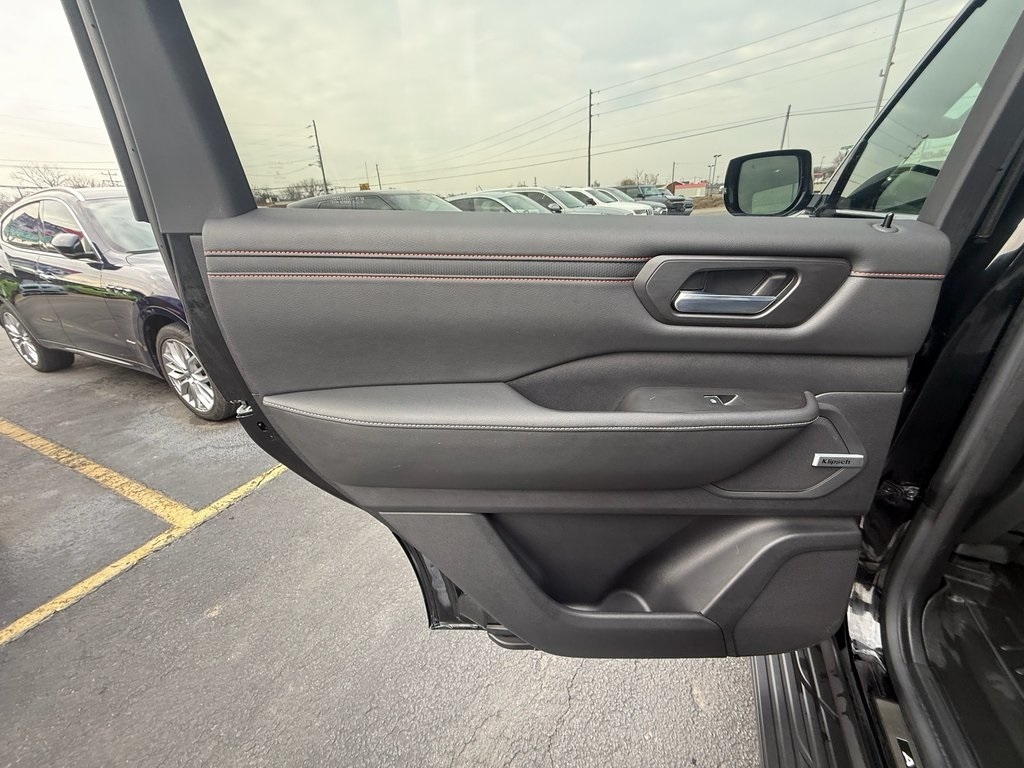 Nissan Armada PRO-4X 4WD 2025