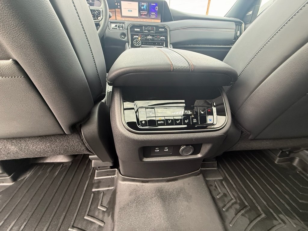 Nissan Armada PRO-4X 4WD 2025