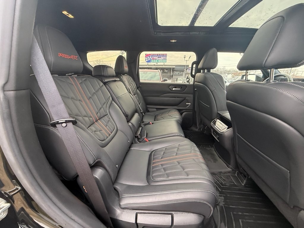 Nissan Armada PRO-4X 4WD 2025