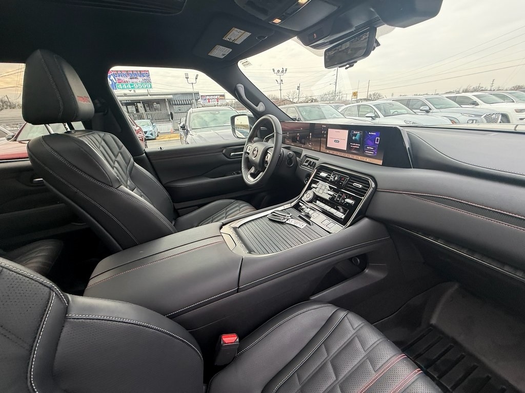 Nissan Armada PRO-4X 4WD 2025