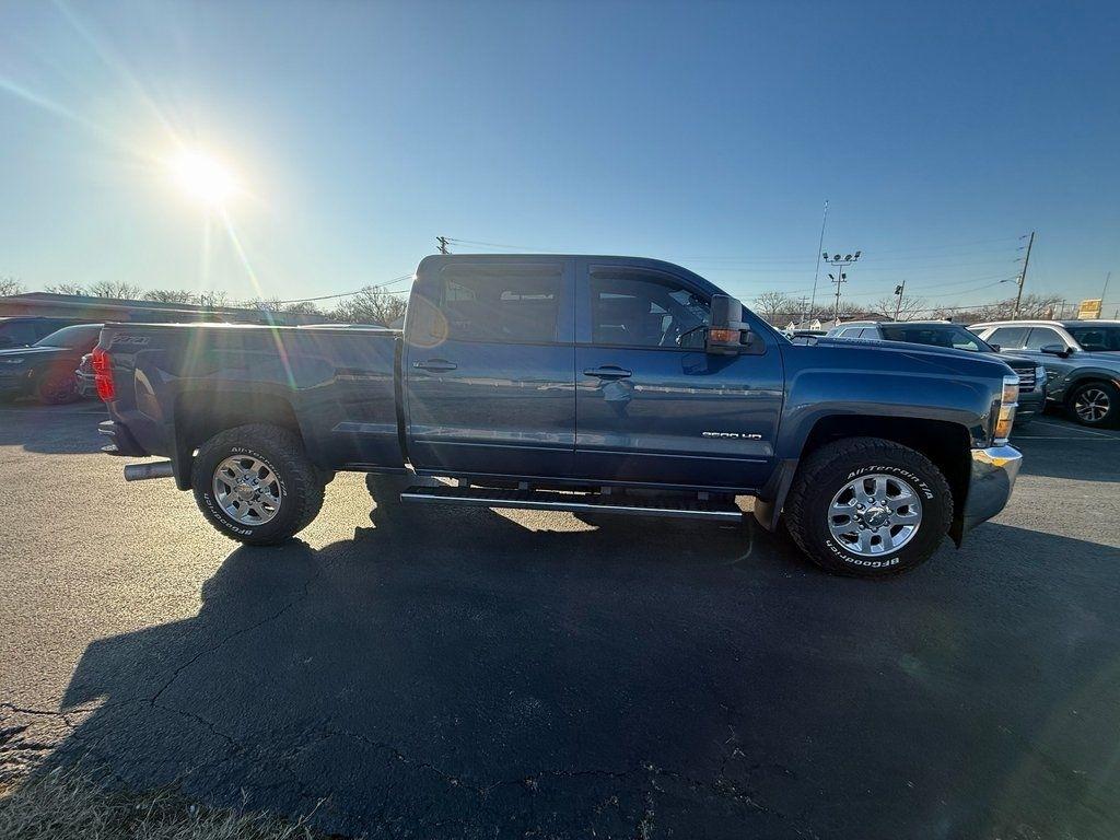 Chevrolet Silverado 2500HD LT Crew Cab 4WD 2015