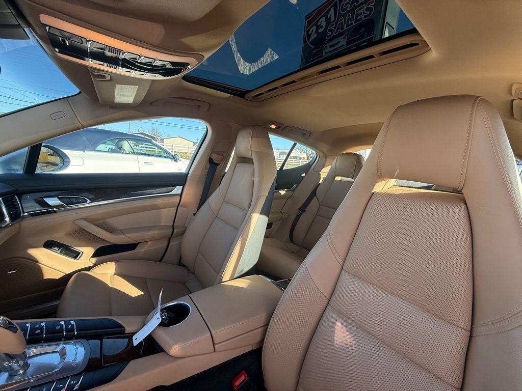 Porsche Panamera 4 2015