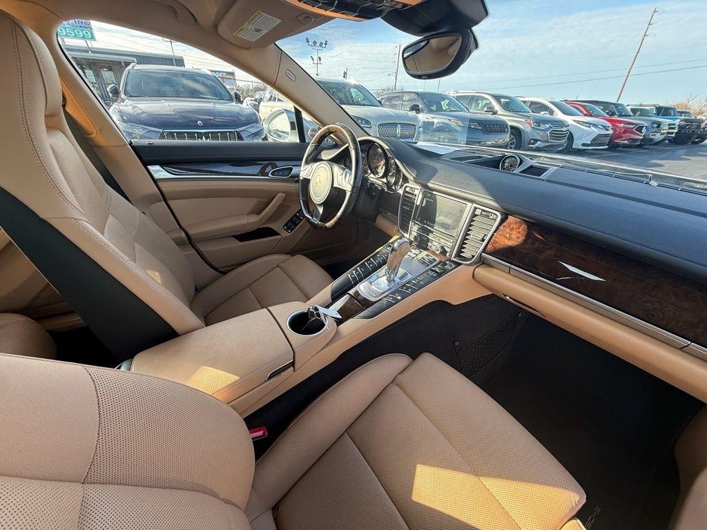 Porsche Panamera 4 2015