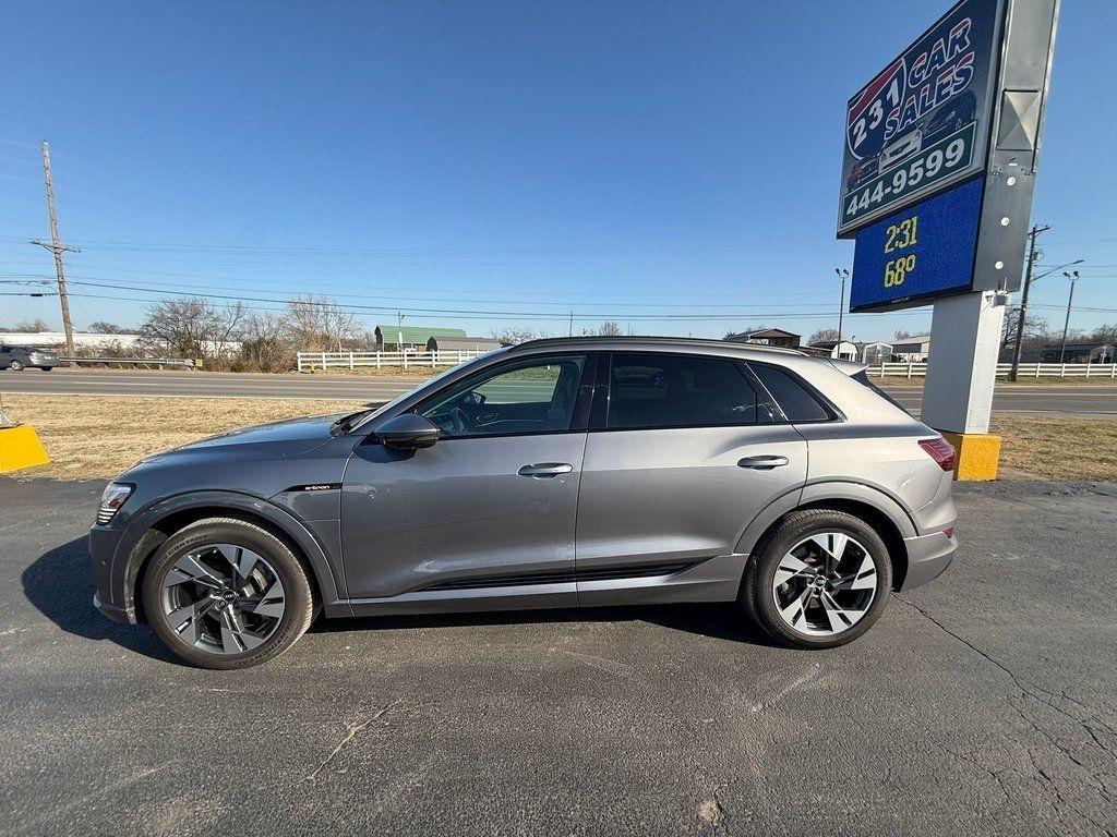 Audi E-Tron Premium quattro 2023
