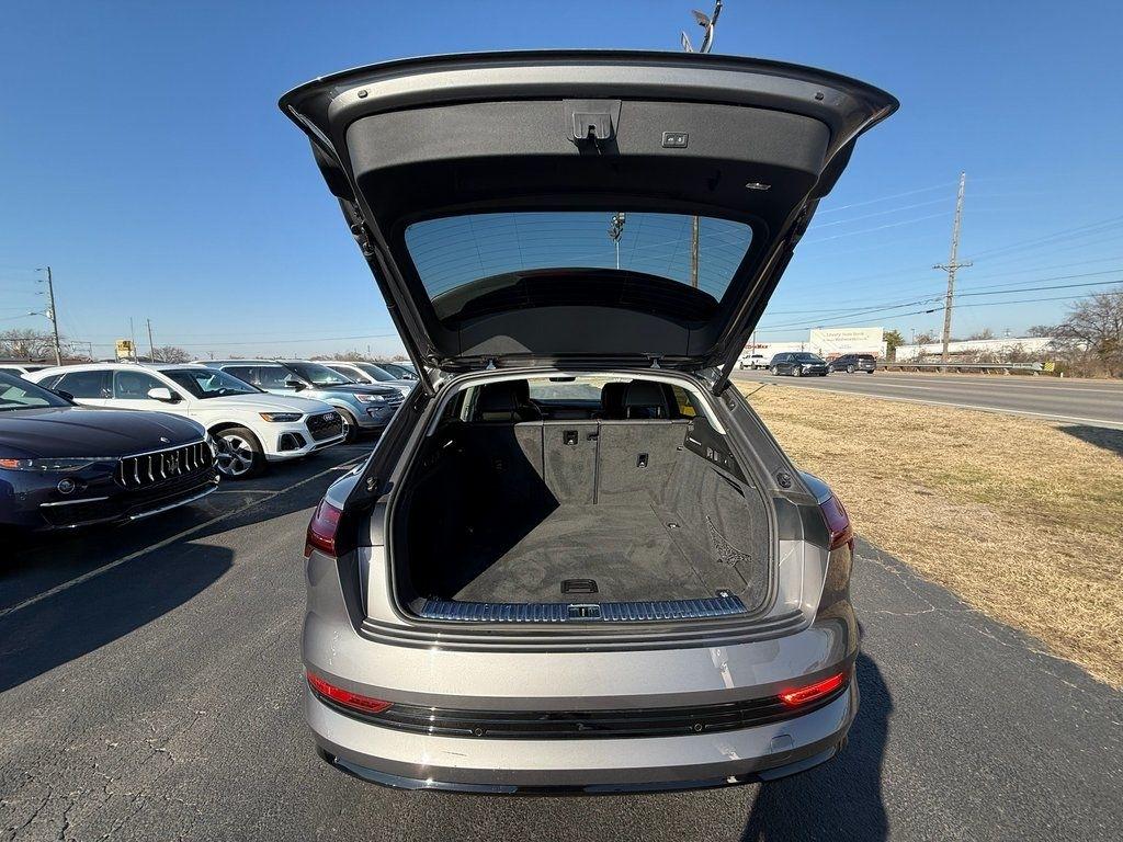 Audi E-Tron Premium quattro 2023