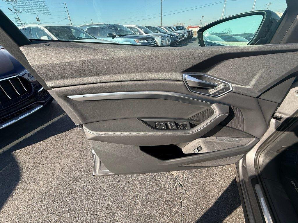 Audi E-Tron Premium quattro 2023