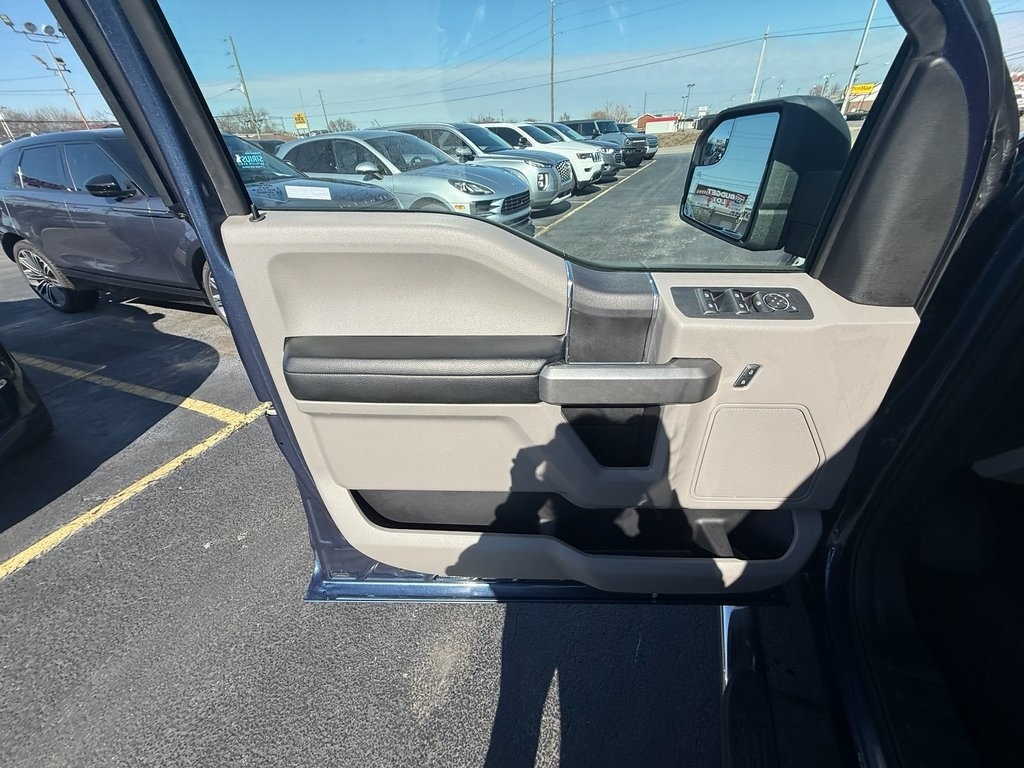 Ford F-150 XLT SuperCrew 5.5-ft. Bed 4WD 2016