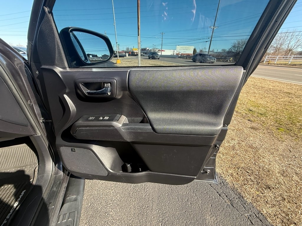 Toyota Tacoma SR5 Double Cab Long Bed V6 6AT 4WD 2020