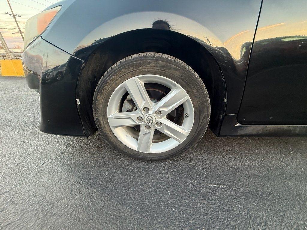Toyota Camry SE 2012