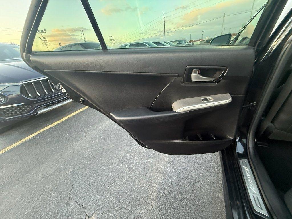 Toyota Camry SE 2012