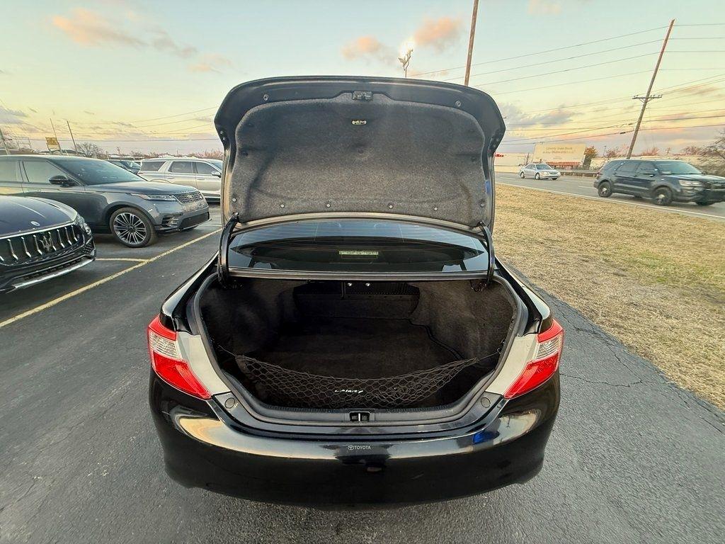 Toyota Camry SE 2012