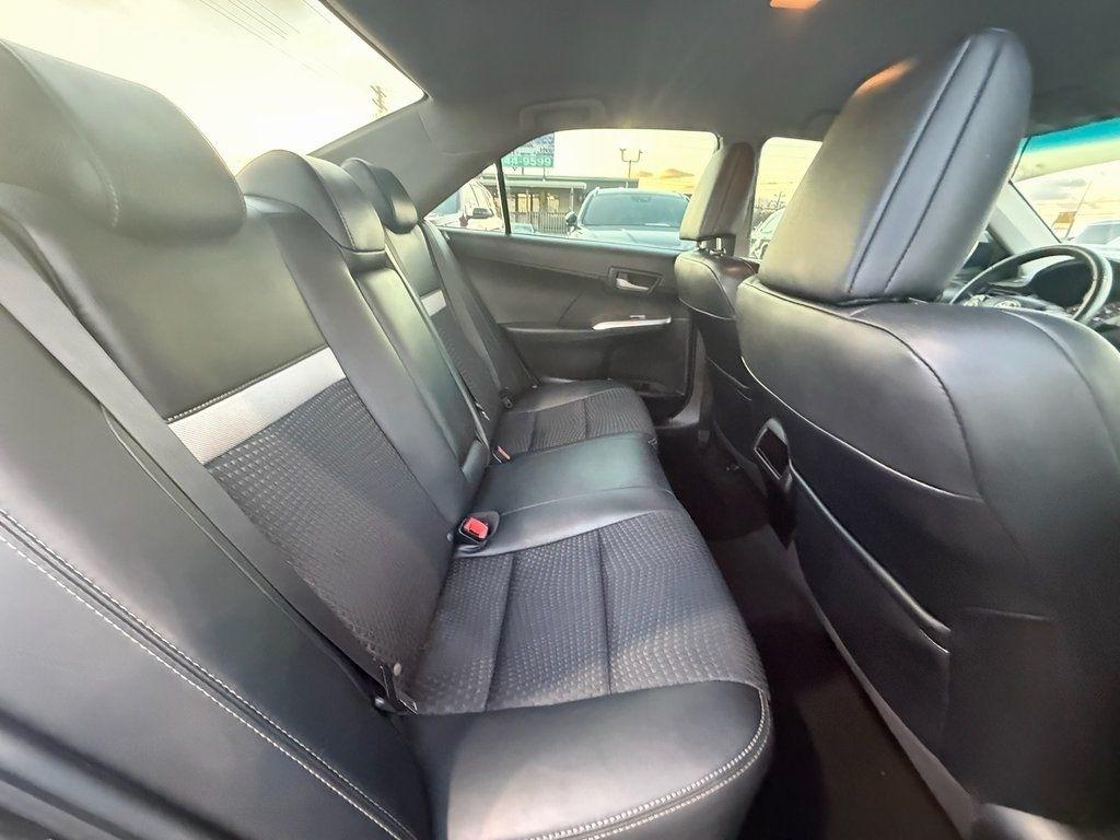 Toyota Camry SE 2012