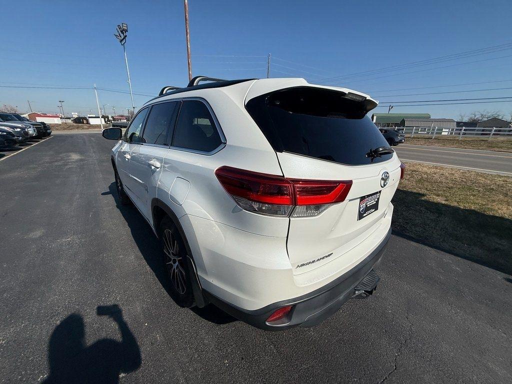 Toyota Highlander SE AWD V6 2017