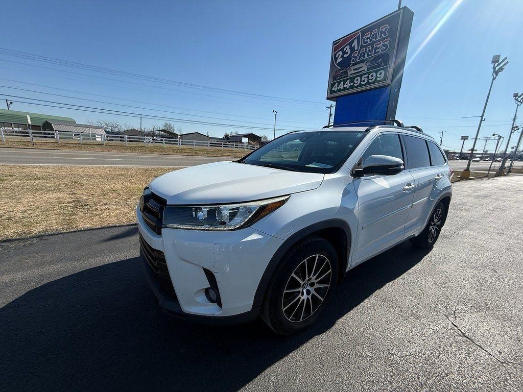 Toyota Highlander SE AWD V6 2017