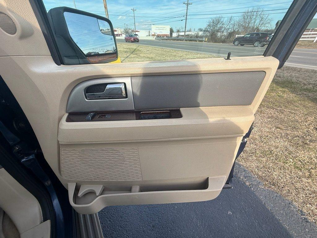 Ford Expedition King Ranch 2WD 2013