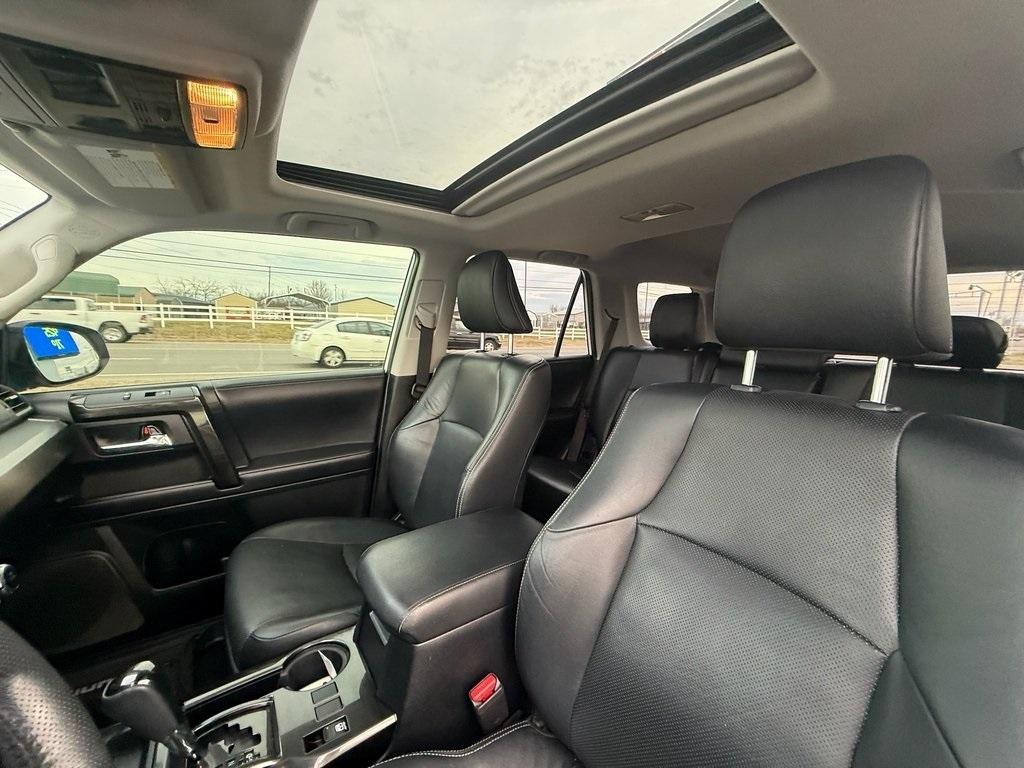 Toyota 4Runner Limited 4WD V6 2019