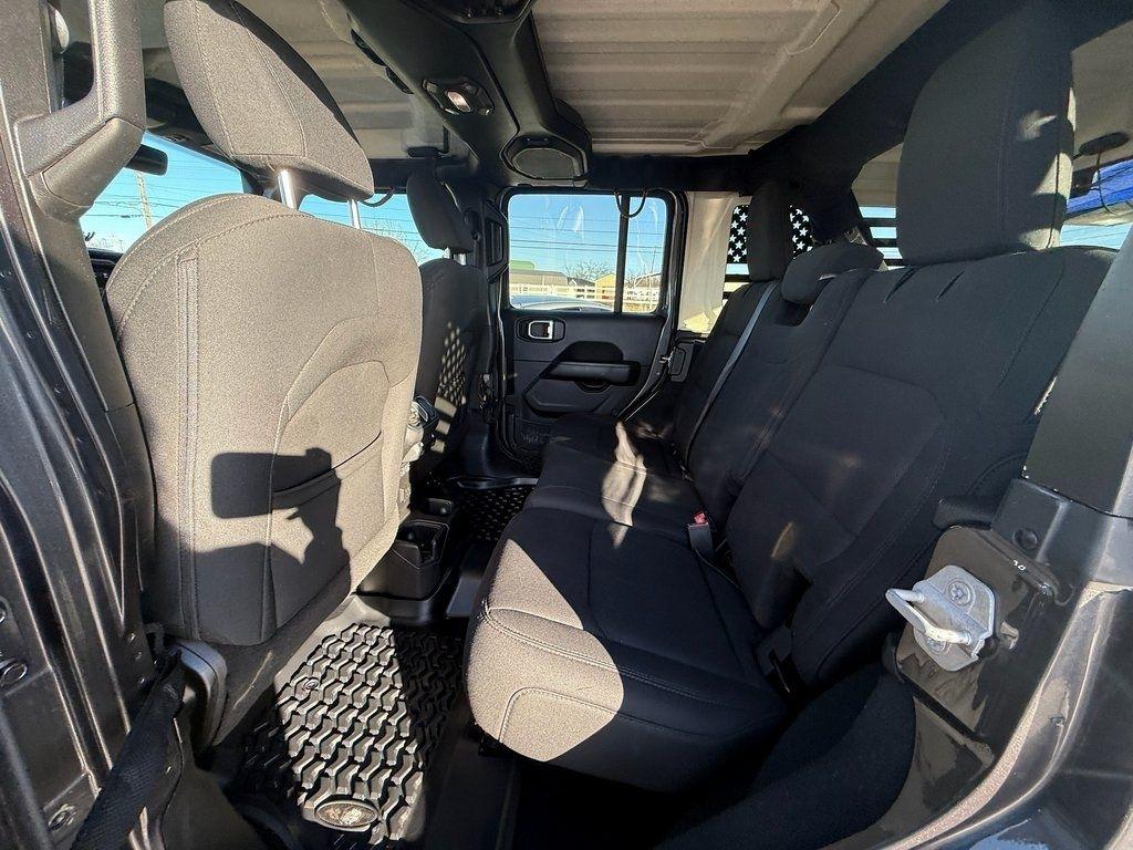 Jeep Wrangler Unlimited Sahara 2018