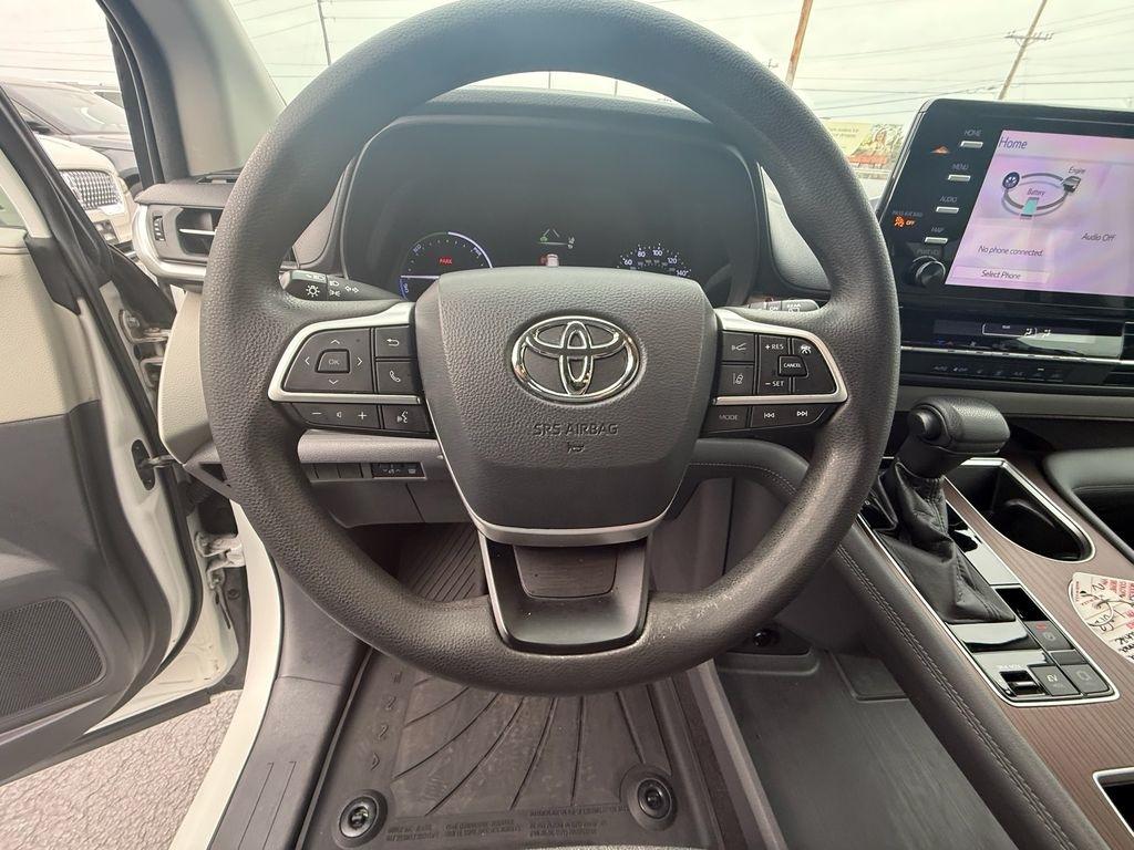 Toyota Sienna LE 8-Passenger AWD 2021