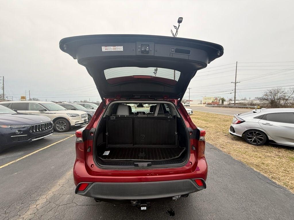 Toyota Highlander XLE FWD V6 2020