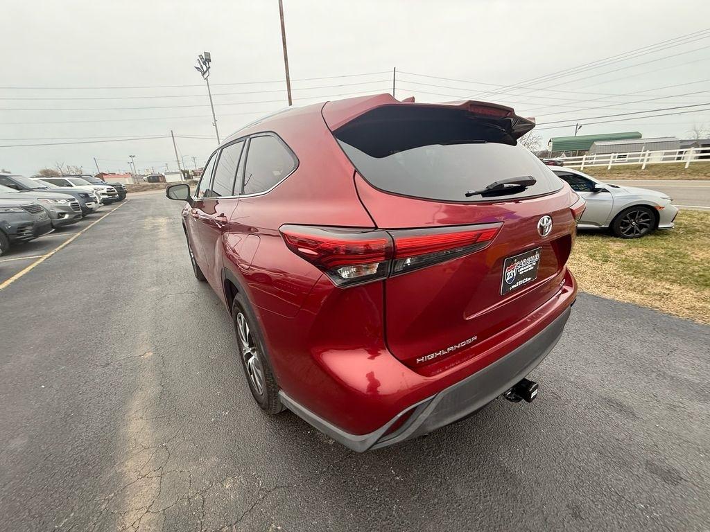 Toyota Highlander XLE FWD V6 2020