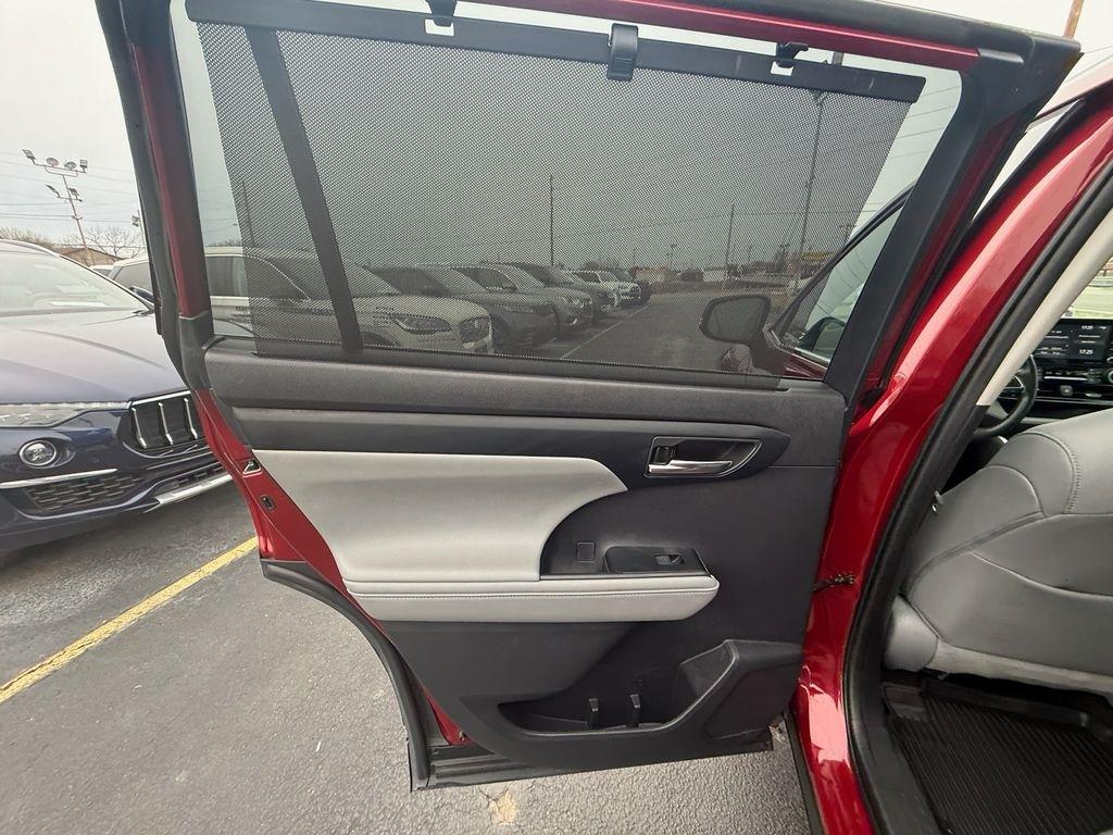 Toyota Highlander XLE FWD V6 2020