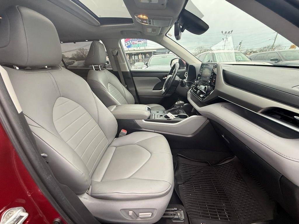 Toyota Highlander XLE FWD V6 2020