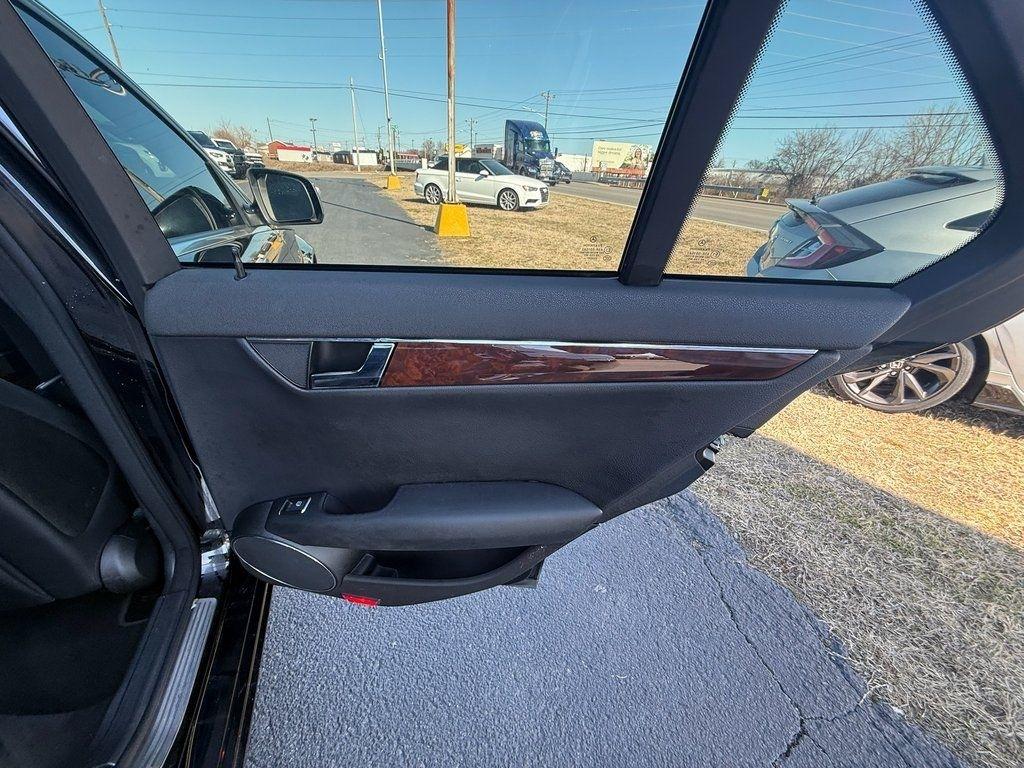 Mercedes-Benz C-Class C300 Sport Sedan 2009