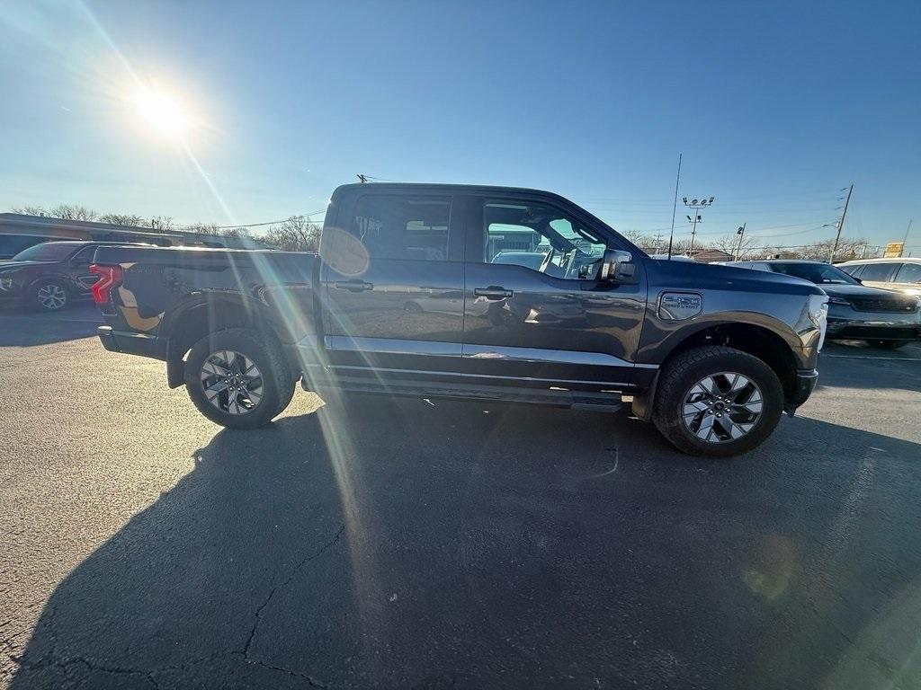 Ford F-150 Lightning Lariat 2022