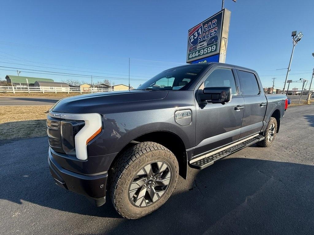 Ford F-150 Lightning Lariat 2022