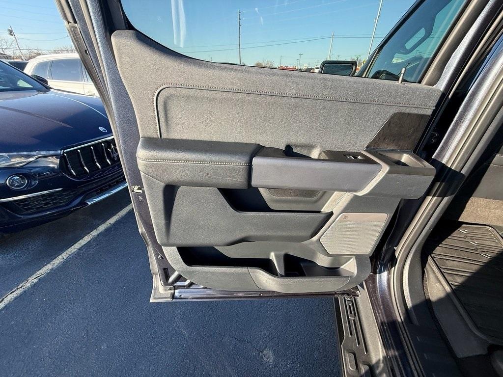 Ford F-150 Lightning Lariat 2022