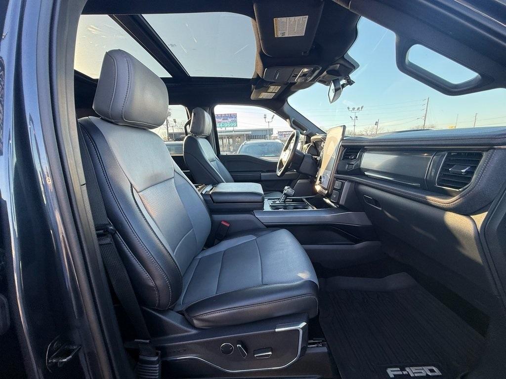 Ford F-150 Lightning Lariat 2022