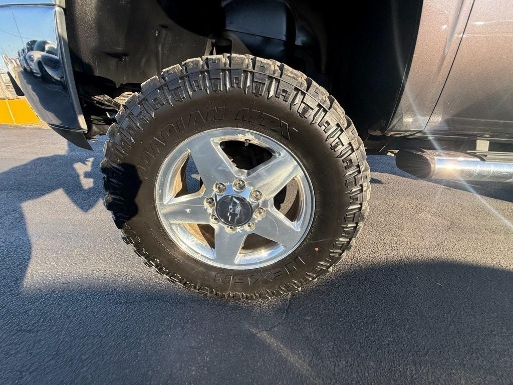 Chevrolet Silverado 2500HD LTZ Crew Cab 4WD 2011