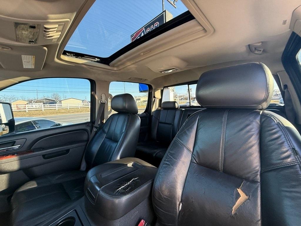 Chevrolet Silverado 2500HD LTZ Crew Cab 4WD 2011