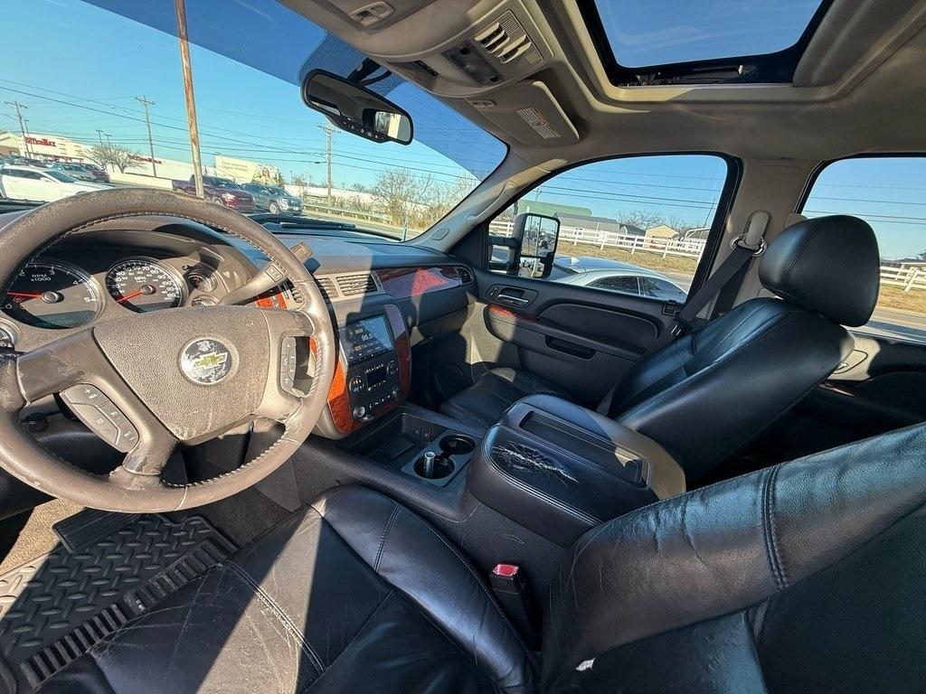 Chevrolet Silverado 2500HD LTZ Crew Cab 4WD 2011