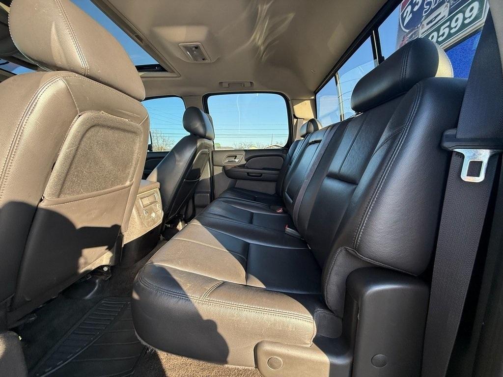 Chevrolet Silverado 2500HD LTZ Crew Cab 4WD 2011