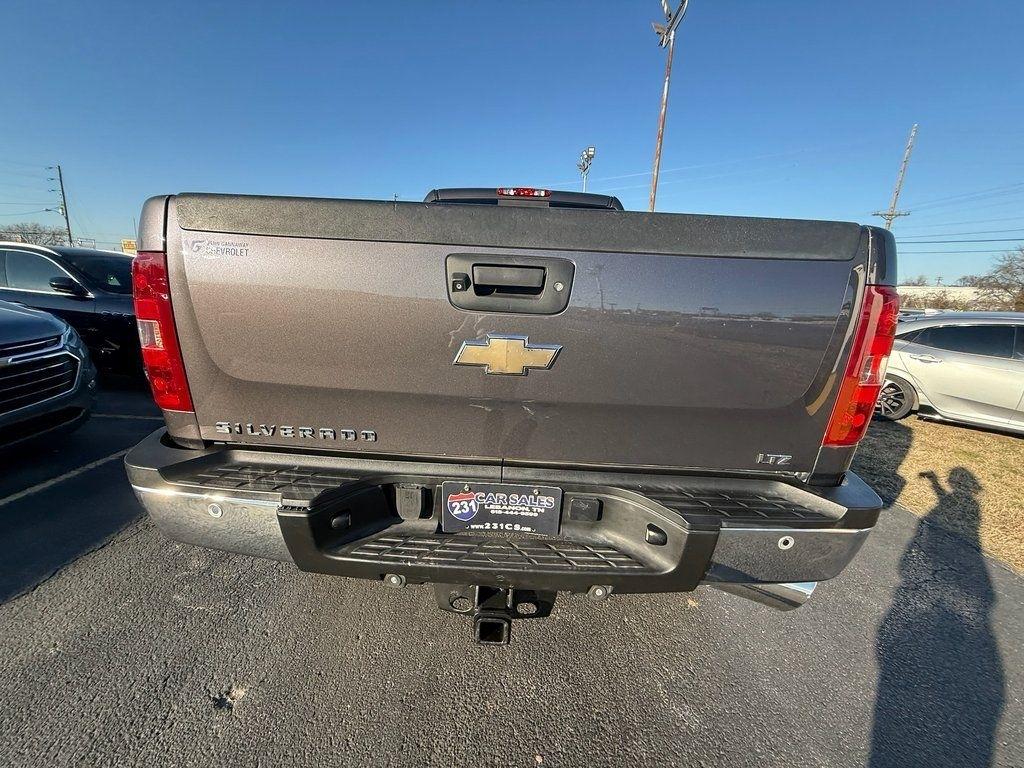 Chevrolet Silverado 2500HD LTZ Crew Cab 4WD 2011