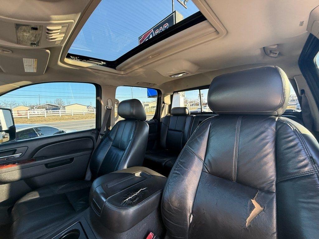 Chevrolet Silverado 2500HD LTZ Crew Cab 4WD 2011