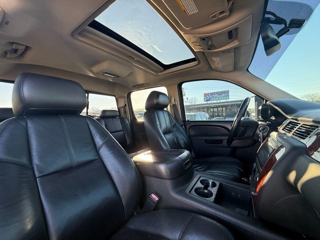 Chevrolet Silverado 2500HD LTZ Crew Cab 4WD 2011