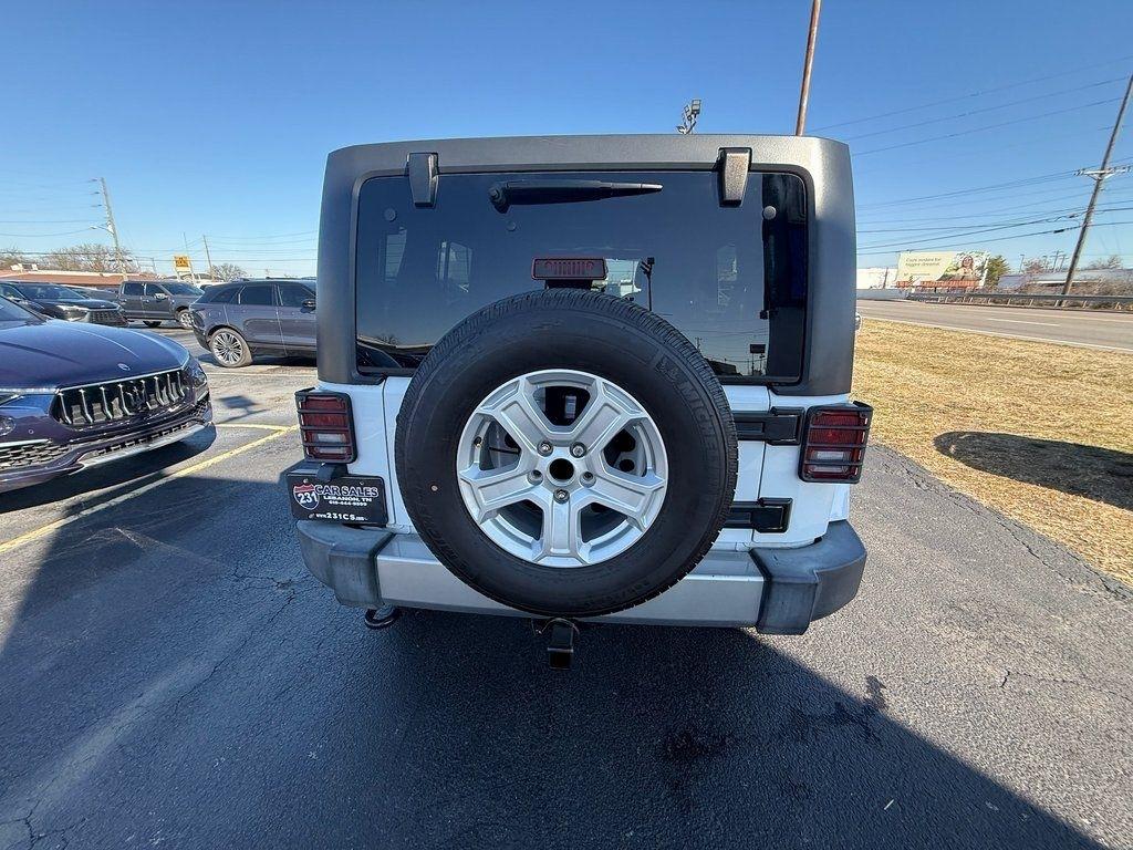 Jeep Wrangler Unlimited Sahara 4WD 2017