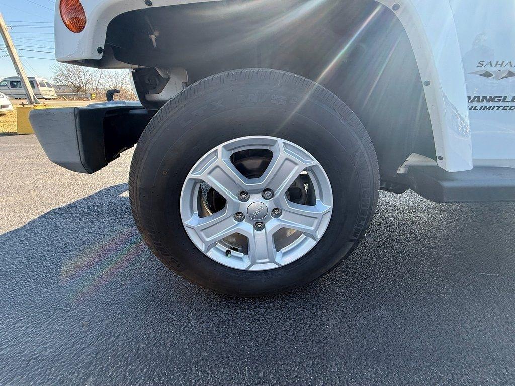 Jeep Wrangler Unlimited Sahara 4WD 2017