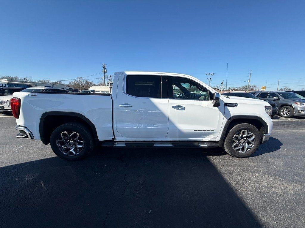 GMC Sierra 1500 SLT Crew Cab 4WD 2025