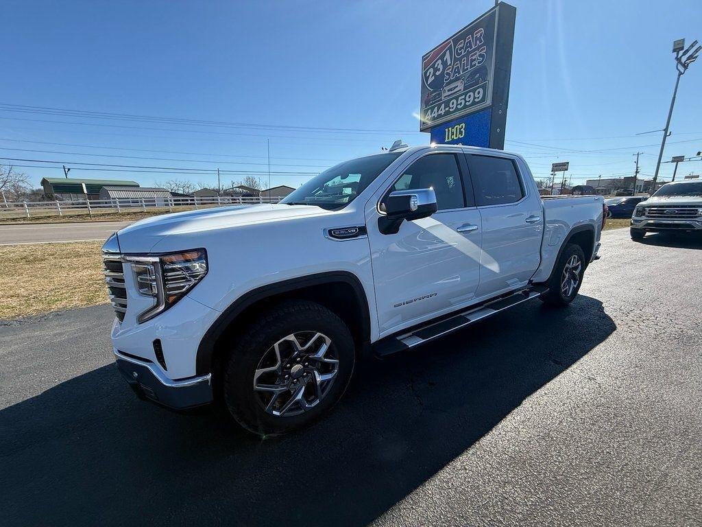 GMC Sierra 1500 SLT Crew Cab 4WD 2025